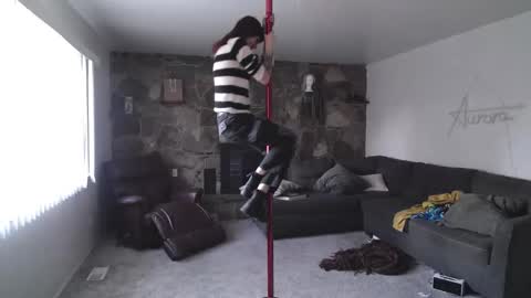 WyTransGal - Aurora online show from 11.05.25