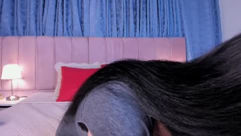 x_milu online show from 02.22.25