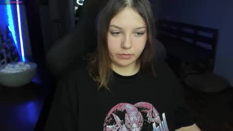 LOVE NERDS ONLY online show from 11.21.25