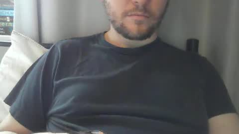 Snapshot of x_yes chatting on 02.10.25 x_yes online show from 02.10.25