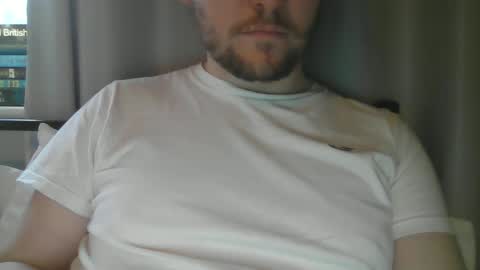 Snapshot of x_yes chatting on 02.11.25 x_yes online show from 02.11.25