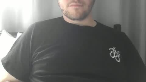 Snapshot of x_yes chatting on 09.17.25 x_yes online show from 09.17.25