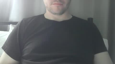 Snapshot of x_yes chatting on 10.14.25 x_yes online show from 10.14.25