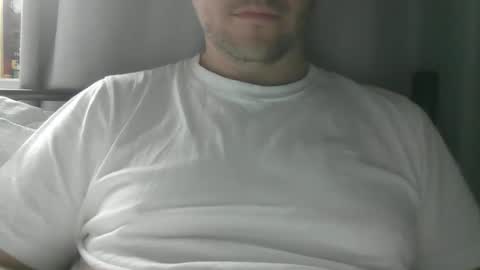 Snapshot of x_yes chatting on 10.16.25 x_yes online show from 10.16.25