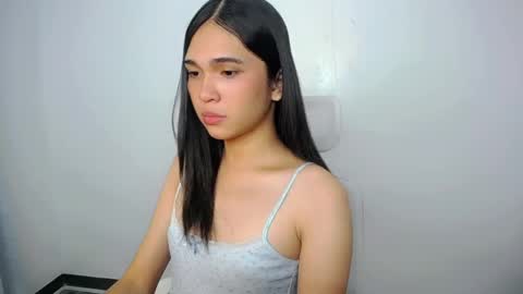 Snapshot of xairah_doux chatting on 05.11.26 xairah_doux online show from 05.11.26