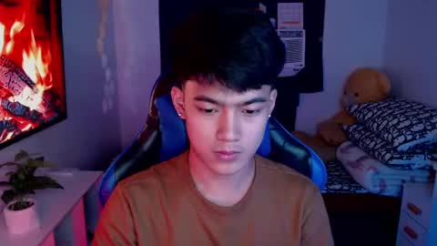 Prince Aldrian  online show from 02.10.25