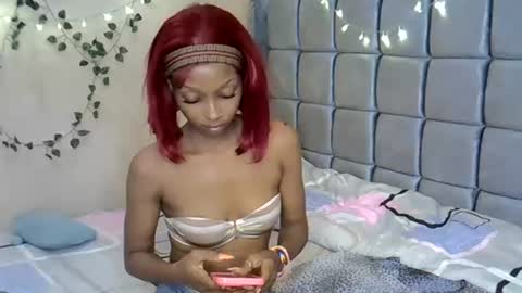 Snapshot of xalia_caramel chatting on 06.12.26 Alexa online show from 06.12.26