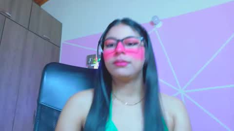 Snapshot of xallysonx_ chatting on 04.23.26 XALLYSONX online show from 04.23.26
