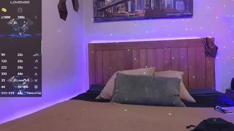 Snapshot of xander_card chatting on 09.14.25 Xander Cardona online show from 09.14.25