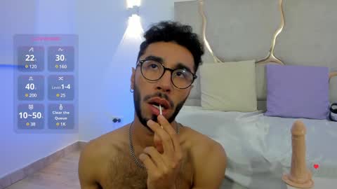 Snapshot of xander_tay chatting on 01.21.25 ISSANDER online show from 01.21.25