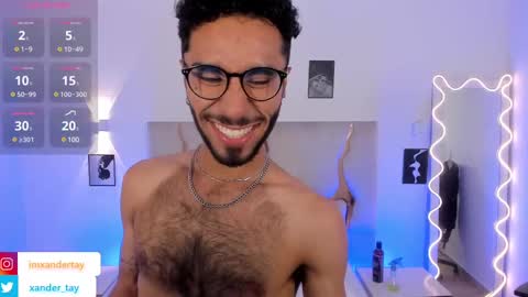 Snapshot of xander_tay chatting on 02.13.25 ISSANDER online show from 02.13.25