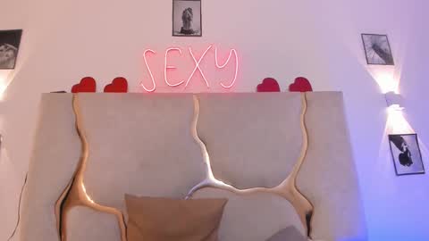 Snapshot of xander_tay chatting on 03.02.25 ISSANDER online show from 03.02.25