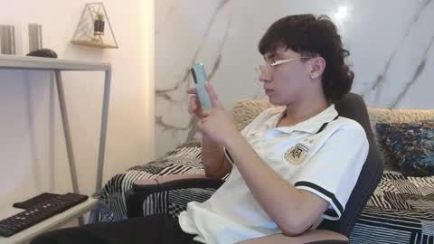 xandergrey8 online show from 04.13.26