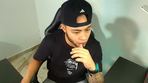 Snapshot of xanderstone00 chatting on 02.24.26 Xanderstone online show from 02.24.26