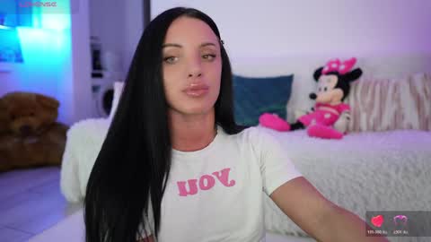 Alexandra online show from 05.31.26