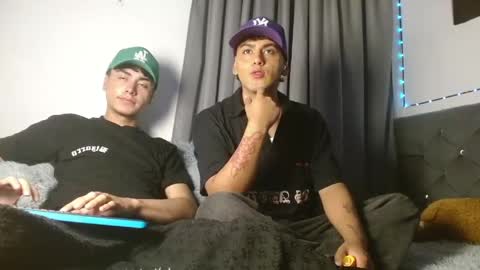 Snapshot of xandrodeluxe chatting on 05.18.26 xandrodeluxe online show from 05.18.26