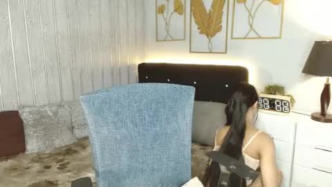 Snapshot of xasian_dollx chatting on 08.03.26 ELLA online show from 08.03.26