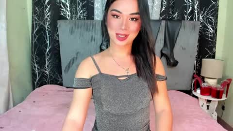 Snapshot of xaurora_fantacyx chatting on 01.25.25 aurora online show from 01.25.25