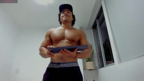 Xavier online show from 11.05.25