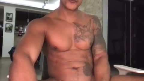 Snapshot of xavii31 chatting on 12.18.24 xavii31 online show from 12.18.24