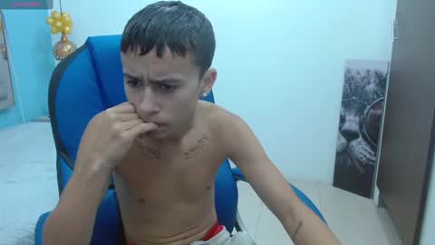 Snapshot of xavii_18_ chatting on 01.22.25 xavii_18_ online show from 01.22.25