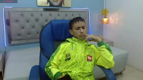 Snapshot of xavii_18_ chatting on 01.25.25 xavii_18_ online show from 01.25.25