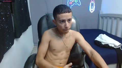 Snapshot of xavii_18_ chatting on 03.06.25 xavii_18_ online show from 03.06.25