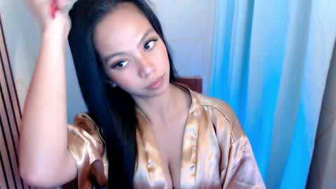 Snapshot of xblaire chatting on 04.24.26 Blaire online show from 04.24.26
