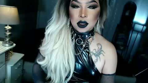 Zhavia online show from 10.05.25