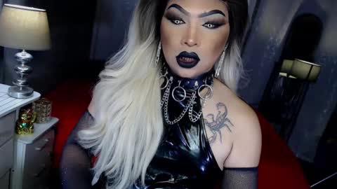 Zhavia online show from 10.13.25