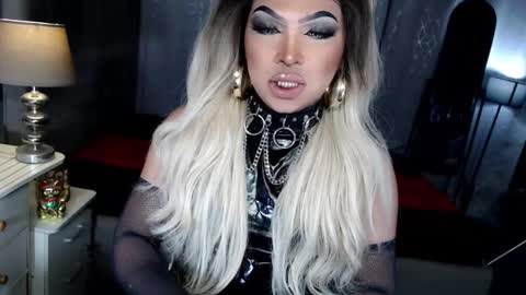 Zhavia online show from 10.18.25