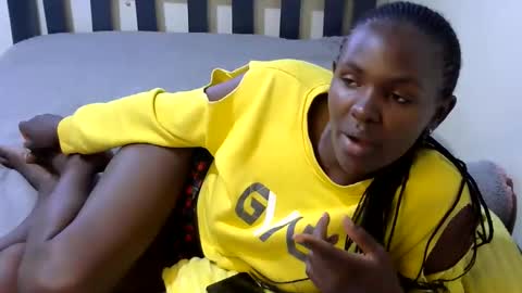 xeenah online show from 04.15.26