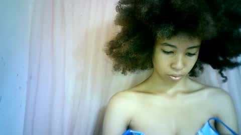 Snapshot of xenna610827 chatting on 02.06.25 xenna610827 online show from 02.06.25