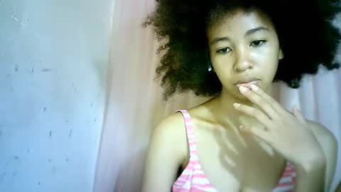 Snapshot of xenna610827 chatting on 02.10.25 xenna610827 online show from 02.10.25