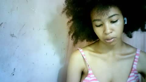 Snapshot of xenna610827 chatting on 02.10.25 xenna610827 online show from 02.10.25