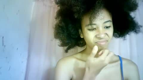 Snapshot of xenna610827 chatting on 03.09.25 xenna610827 online show from 03.09.25