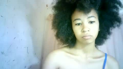 Snapshot of xenna610827 chatting on 03.11.25 xenna610827 online show from 03.11.25