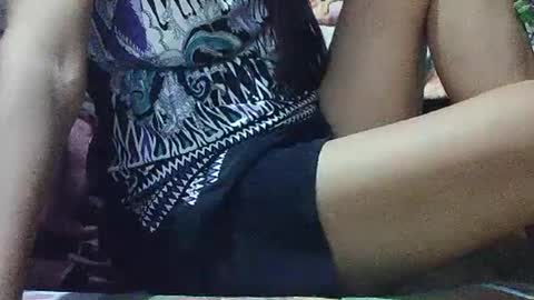 Snapshot of xhotskinny69x chatting on 02.22.25 xhotskinny69x online show from 02.22.25