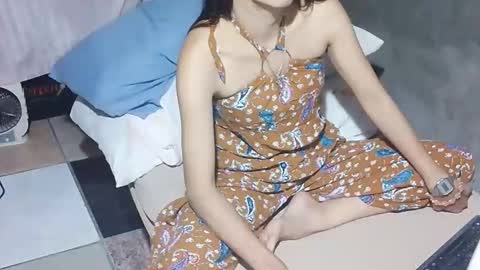 Snapshot of xhotskinny69x chatting on 10.05.25 xhotskinny69x online show from 10.05.25