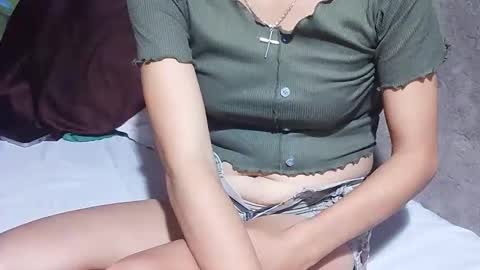 Snapshot of xhotskinny69x chatting on 12.02.25 xhotskinny69x online show from 12.02.25