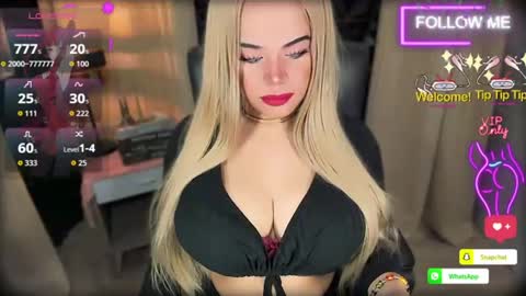 Snapshot of xhugeharleyselfsuckerx chatting on 06.17.26 xHUGECOCKTILLCUMX online show from 06.17.26