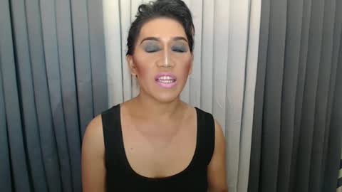 GWEN THOMPSON .......   online show from 12.25.24