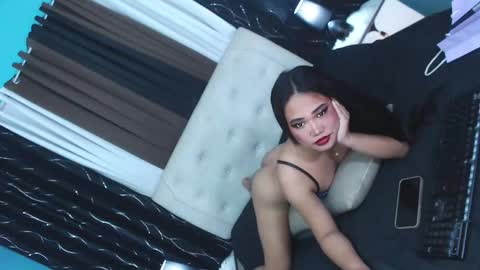 Snapshot of xhugesignificant69x chatting on 12.11.24 xhugesignificant69x online show from 12.11.24