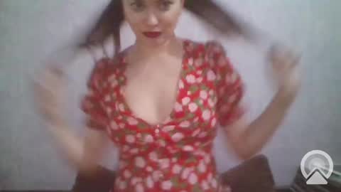 Snapshot of xilal07 chatting on 01.18.25 AliceinWonderland online show from 01.18.25