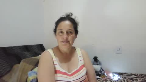 Snapshot of xime5144838 chatting on 02.15.25 Ximena online show from 02.15.25