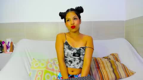 XIMENA  1 online show from 02.02.25