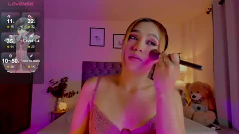 Snapshot of ximena_sotto1 chatting on 07.11.26 camila online show from 07.11.26