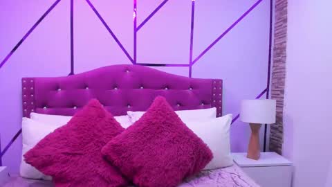 Xime  online show from 02.21.25