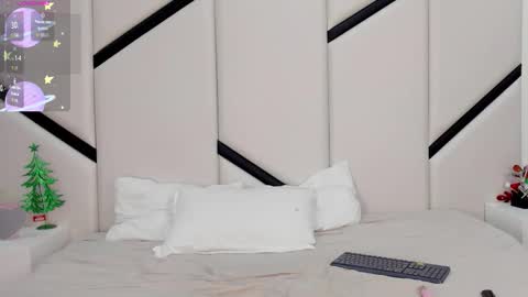 ximenacosta online show from 12.15.25