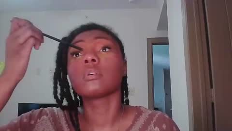 Snapshot of ximora212 chatting on 11.25.25 Ximora online show from 11.25.25